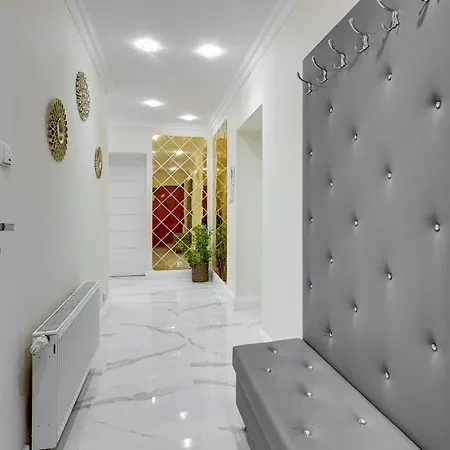 Appartamento Palermo - Spacious Family 200 M From By Lion Sopot