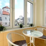Palermo - Spacious Family 200 M From By Lion Appartement *
