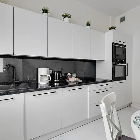 Palermo - Spacious Family 200 M From By Lion *