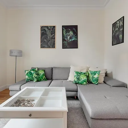 Palermo - Spacious Family 200 M From By Lion *