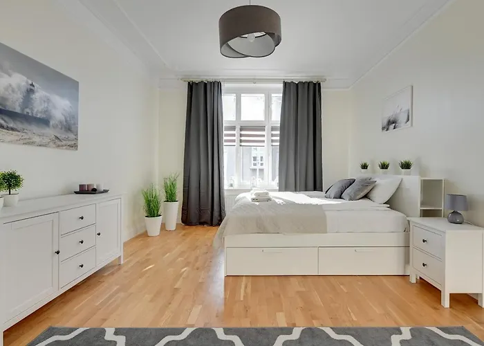 Apartament Palermo - Spacious Family 200 M From By Lion *