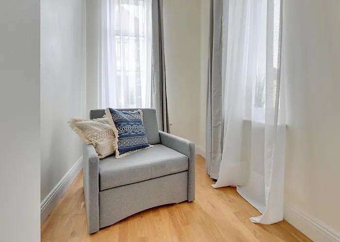 Palermo - Spacious Family 200 M From By Lion *